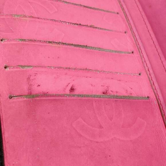 CHANEL Authentic Black Lambskin Leather Wallet - Picture 11 of 13